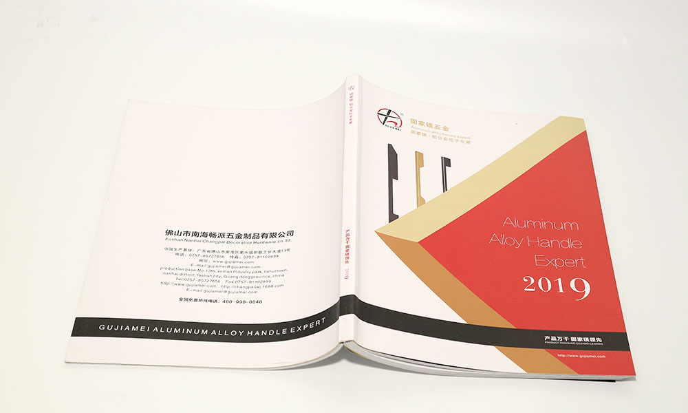 學(xué)畫冊費(fèi)用怎么樣？